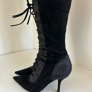 Elegant combined leather and suede Sergio Rossi high heels boots.